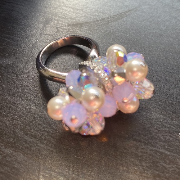 Swarovski Cocktail Ring - Picture 2 of 7